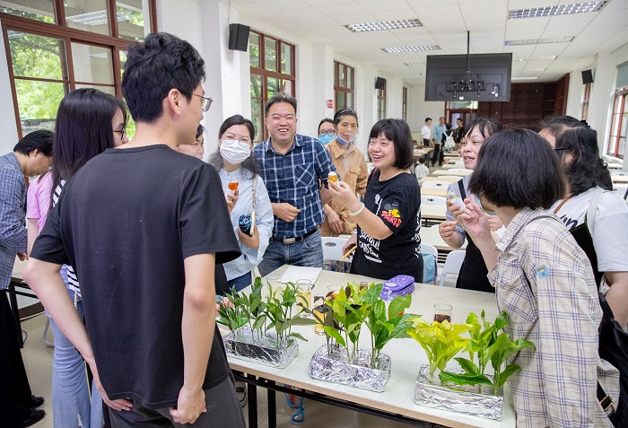 3.热心听众与老师积极交流