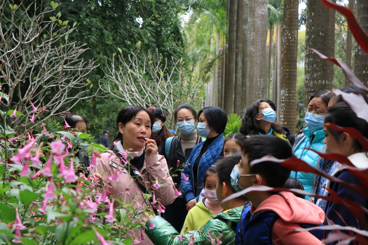 1.参观植物园